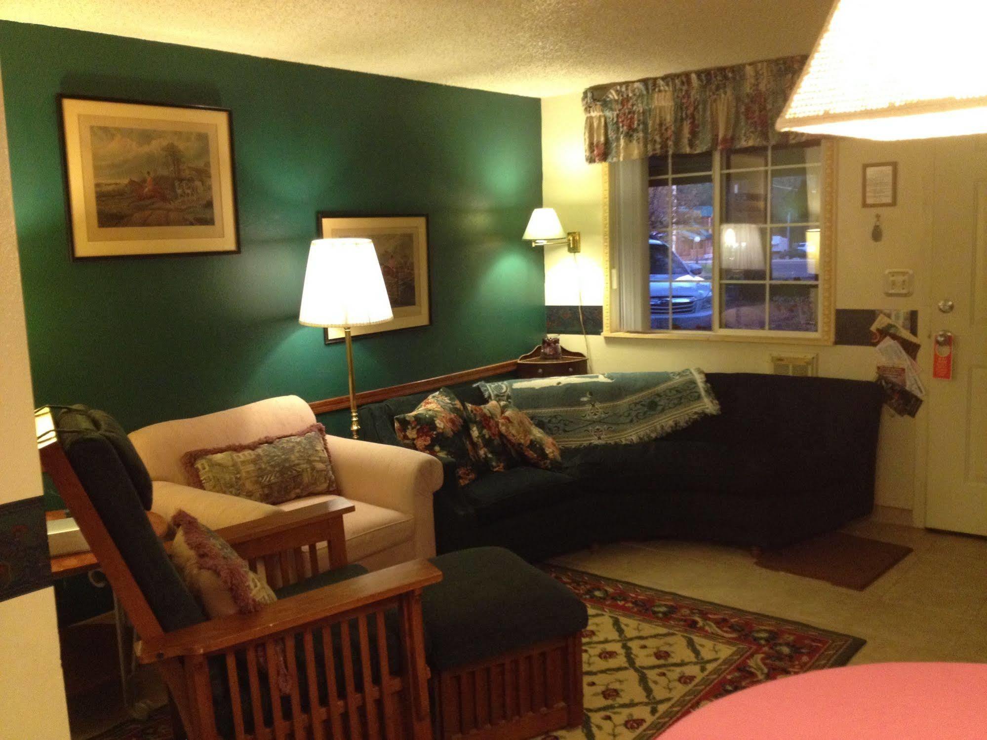 Mountain Haven Inn パイントップ・レイクサイド エクステリア 写真